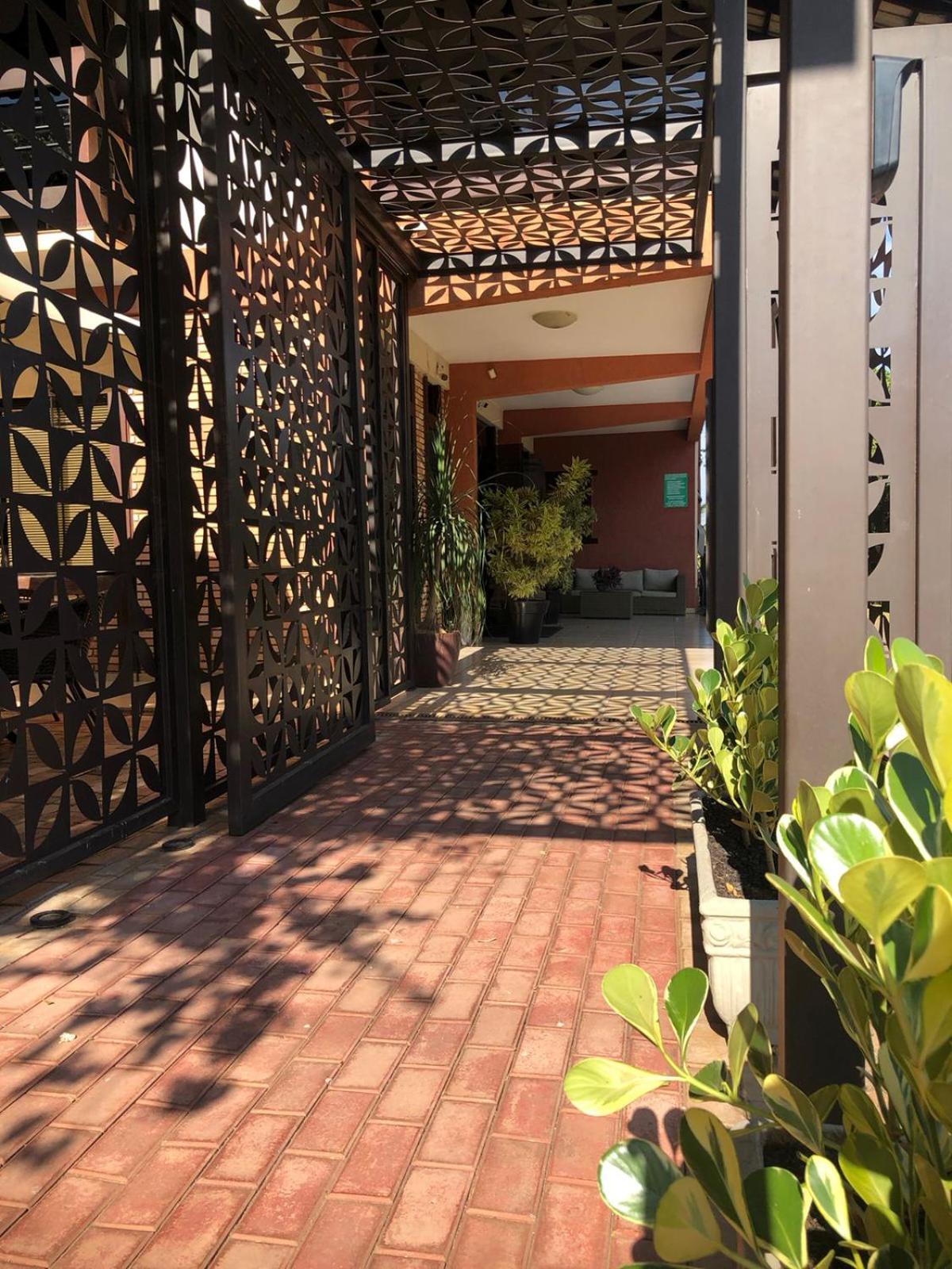 Hotel Das Palmeiras Paracatu Exterior photo