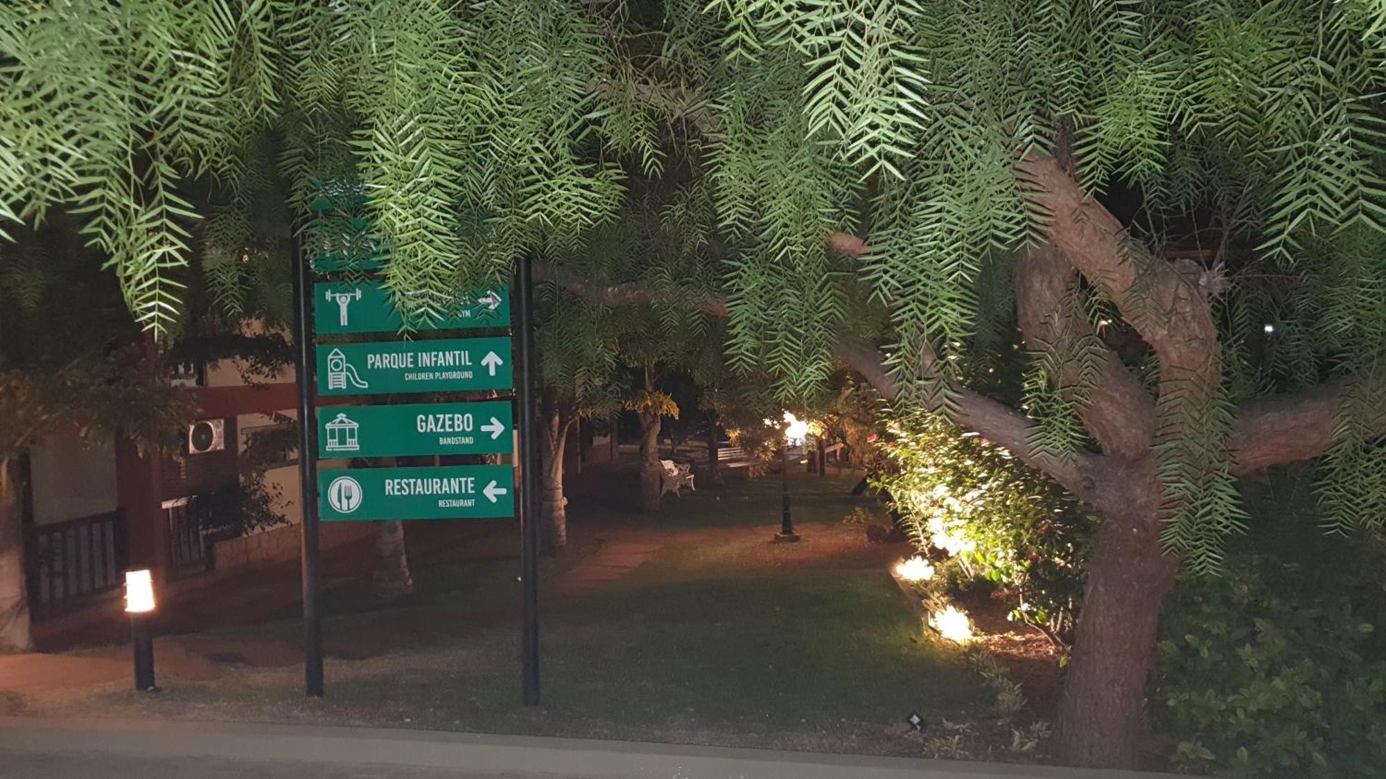Hotel Das Palmeiras Paracatu Exterior photo